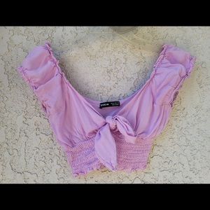 Cute light pink crop top!